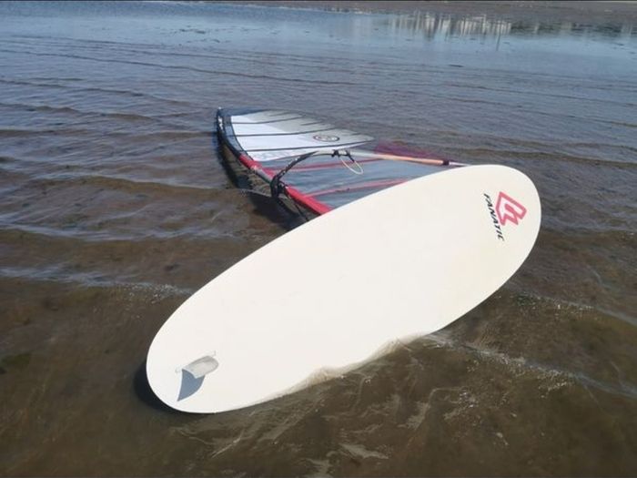 windsurfing kit fanatic shark 145 for beginners