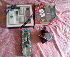 NEW  gift sets x 4