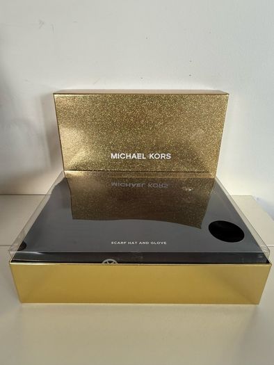 Michael kors scarf hat and gloves