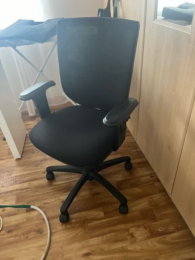 desk chair