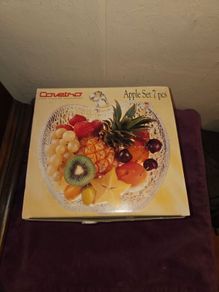 Brand new 1970's Apple shaped Dessert Bowls set