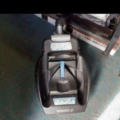 Maxi cosi isofix base