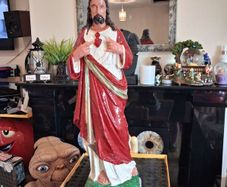 Stunning vintage hand-painted Sacred Heart of Jesus statue