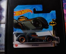 Batmobile ! Hot Wheels Batman Series ! 2017 Mattel !