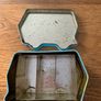 Old tins Image 5