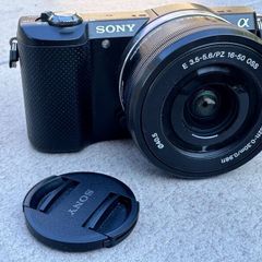 Sony Alpha A5000 Mirrorless Camera + 16-50mm OSS L