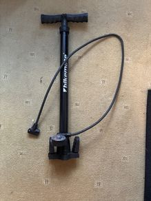Bike track pump