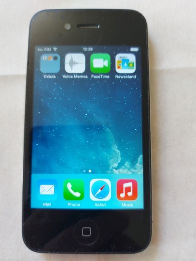 Apple Iphone 4, 8GB, Vodafone Network, in excellent condition and working Great