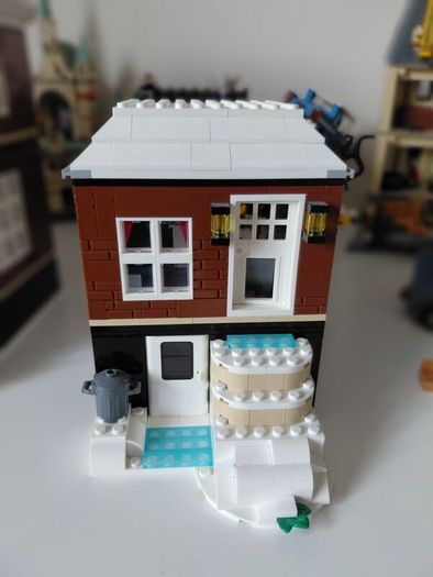 Lego Home Alone house 21330