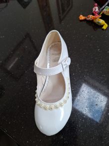 white shoes size 13