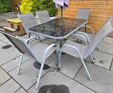 Garden table and 6 chairs