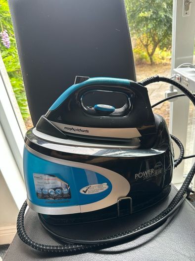 Murphy Richards power steam iron