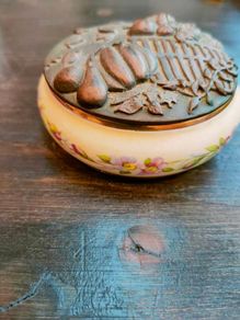 Royal Tara collection dish