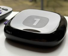 Roku 1 Streaming Media Player Model 2710 HD Box Remote & Power Lead