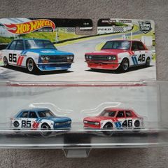 Hot Wheels Premium Car Culture '71 Bre Datsun 2-Pack 1:64 Diecast Real Riders