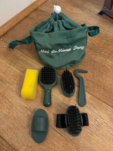 Le Mieux Toy Horse Bundle