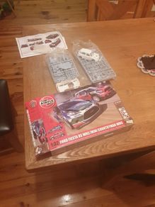 Airfix Ford Fiesta/Mini Countryman WRC 1:32