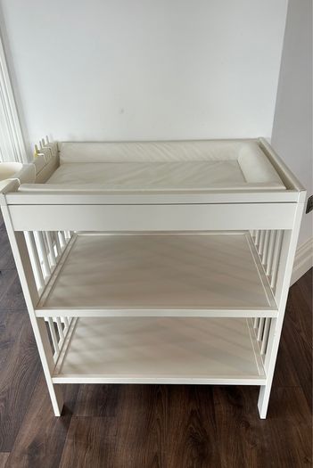 IKEA Gulliver changing table