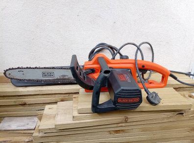 Black and Decker Electric Chainsaw