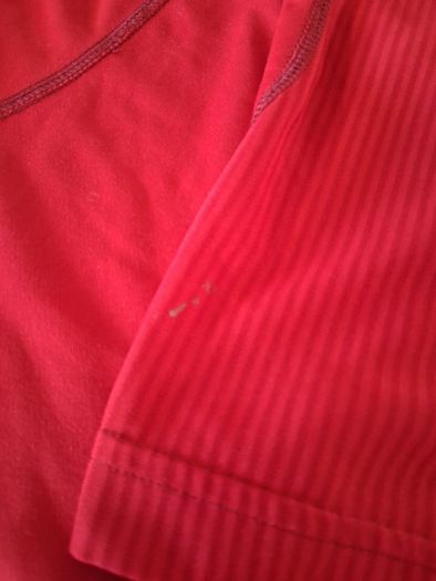 Liverpool Jersey. Official Reebok Mens Home Jersey From Season 2002 To 2004. Authentic Original From 2002. Not A Modern Day Remake.