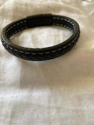 Bracelet leather
