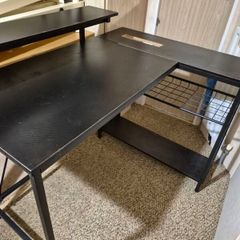 Desk - ideal for study