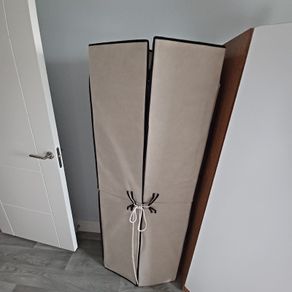 Shelves, foldable