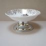 Dish on stand Image 2