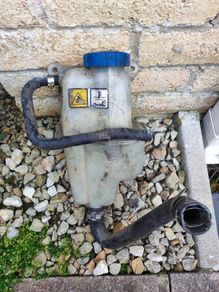Alfa 159 coolant expansion tank