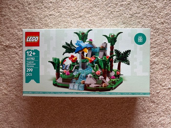LEGO 40782 Tropical Rainforest Diorama