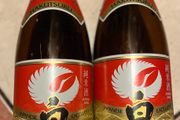 Japanese sake hakutsuru glass bottle 1,8 liter