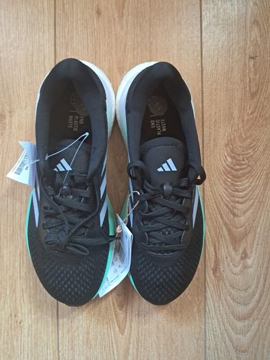 NEW Adidas Trainers - Size 6.5
