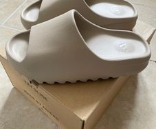 Yeezy Slide New UK8