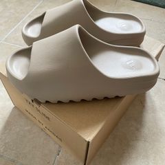 Yeezy Slide New UK8