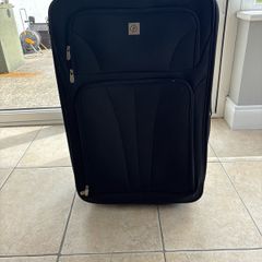 Large extendable suitcase