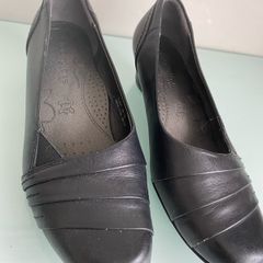 Leather Shoes size 4.5