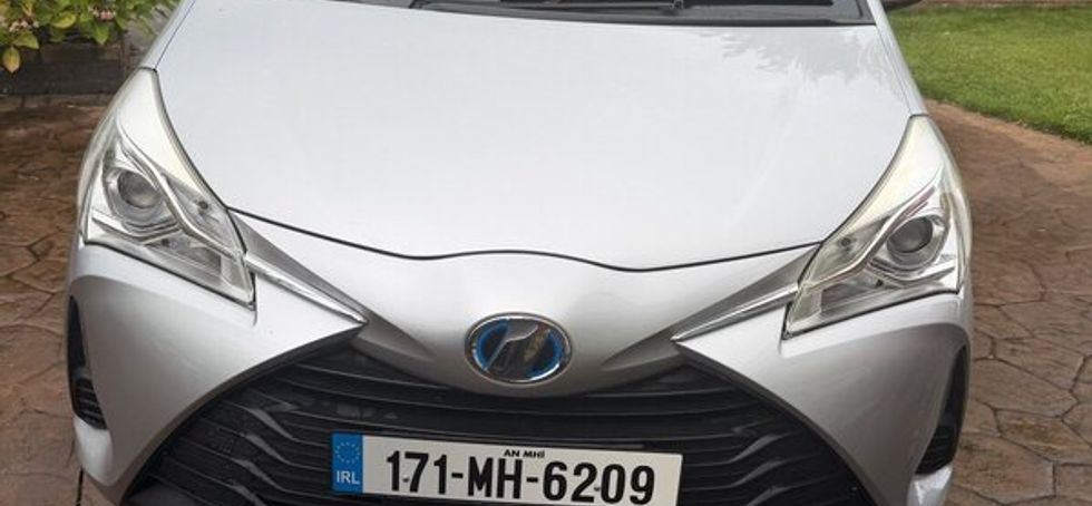 Toyota Vitz 2017 self charging hybrid