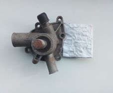 Peugeot 204,304,305 Water Pump.
