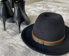 Elegan Ankle Boots. CHANEL. UK.7. Mint conditions.