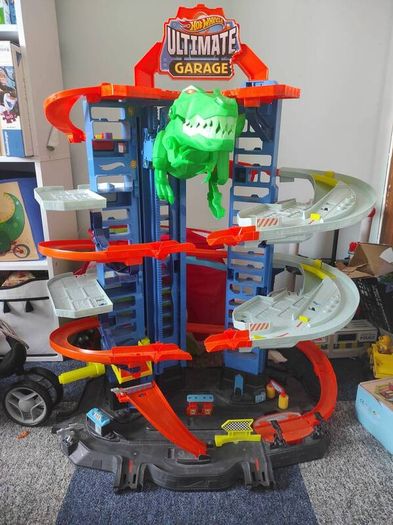 Hot wheels Garage