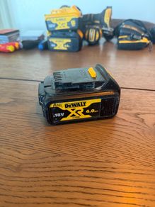 Dewalt Battery 18V 4Amp