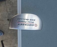 Golf putter