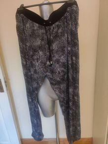 Autograph animal skin pattern summer pants size UK22 EU50 Perfect condition Postage included