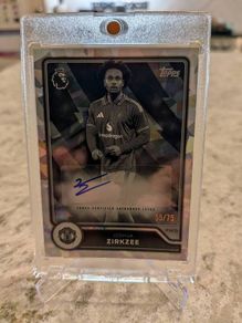 Joshua Zirkzee Man Utd Topps Premier League 26/27 /75 auto