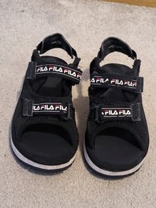 Sandals size 8
