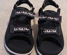 Sandals size 8