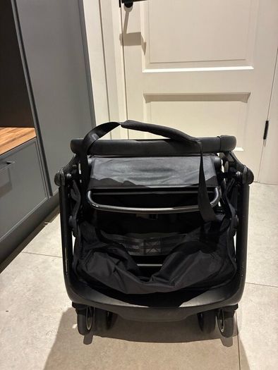 Bugaboo Butterfly with rain cover, standing board