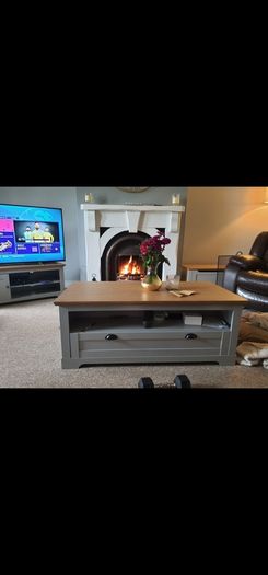 coffee table & matching tv unit