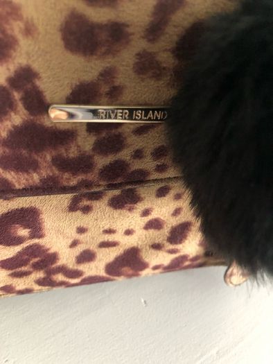 River Island