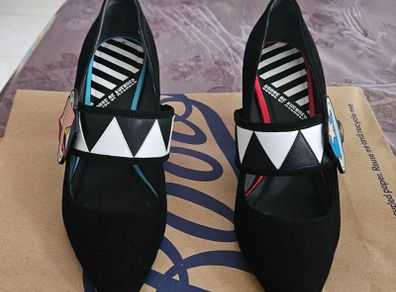 House of Avenue Asymmetric High Heel Shoe